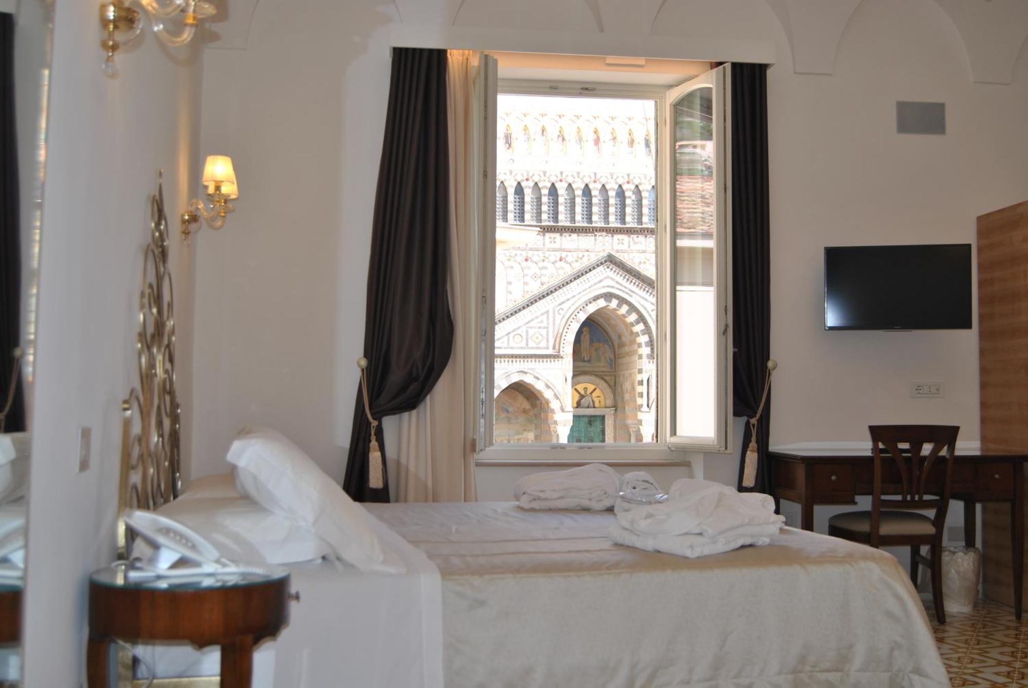 Core Amalfitano City Suites Екстер'єр фото